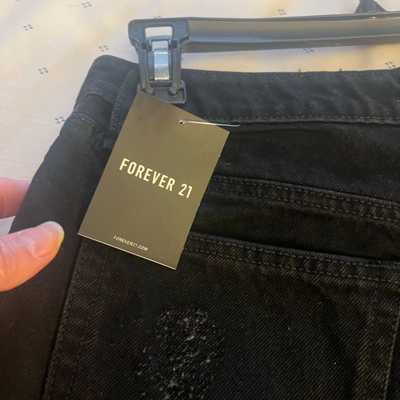 Forever 21 Los Angeles Premium Black Worn Look Shorts, Women 28, new with tag - Picture 4 of 8